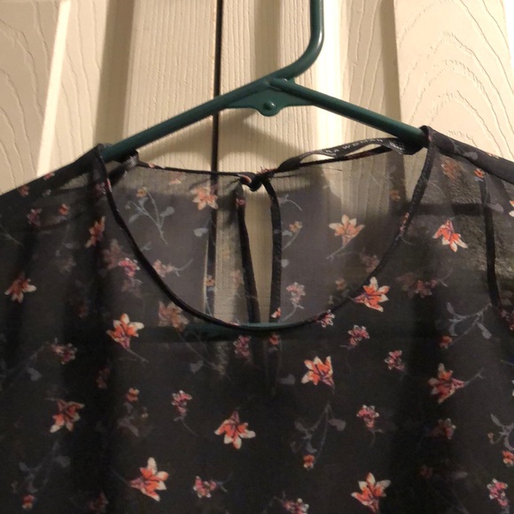 Zara top - Picture 2 of 3